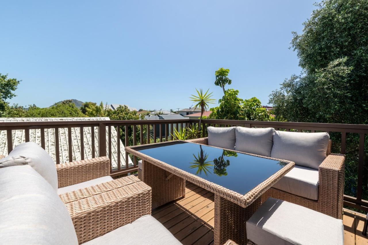 Convenient Family Bach With Easy Access To Blake Park The Beach And Downtown Маунт-Маунгани Экстерьер фото