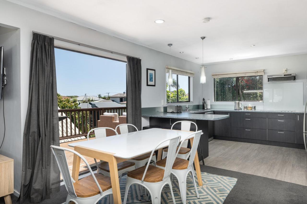 Convenient Family Bach With Easy Access To Blake Park The Beach And Downtown Маунт-Маунгани Экстерьер фото