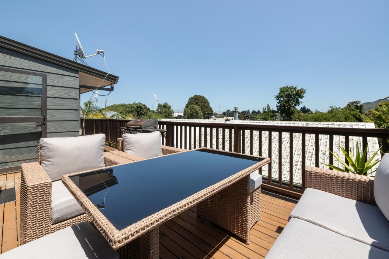 Convenient Family Bach With Easy Access To Blake Park The Beach And Downtown Маунт-Маунгани Экстерьер фото