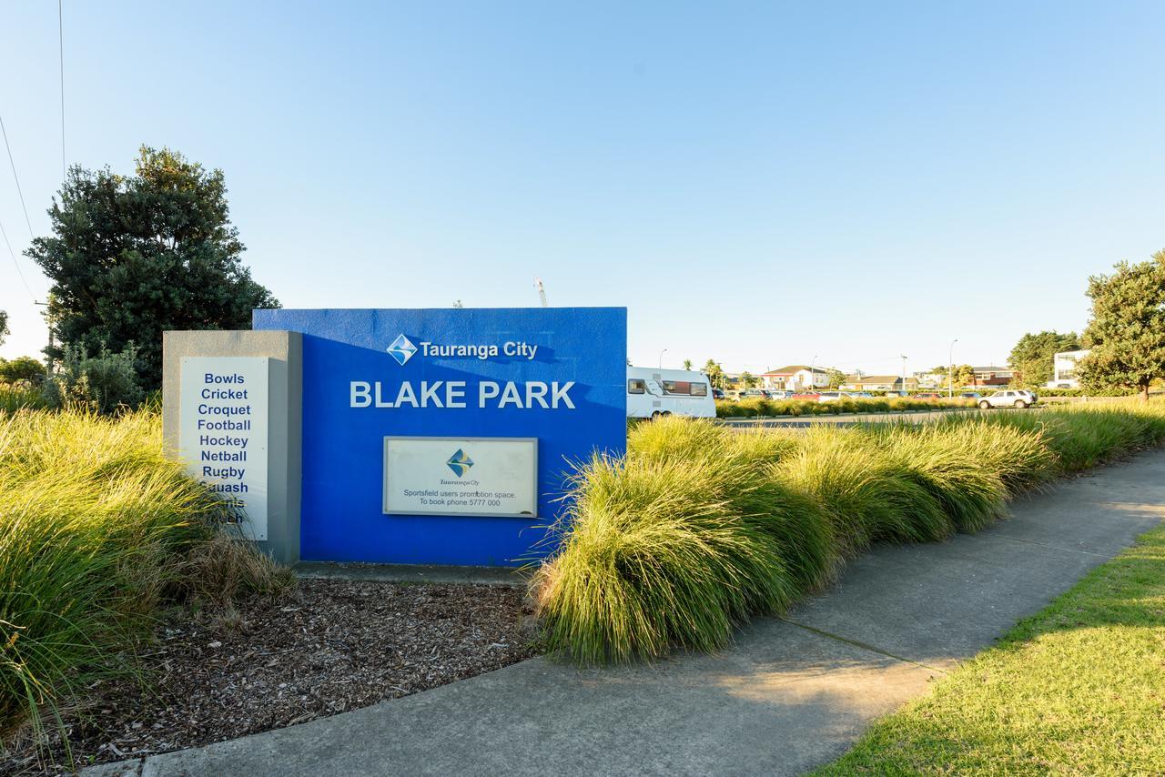 Convenient Family Bach With Easy Access To Blake Park The Beach And Downtown Маунт-Маунгани Экстерьер фото