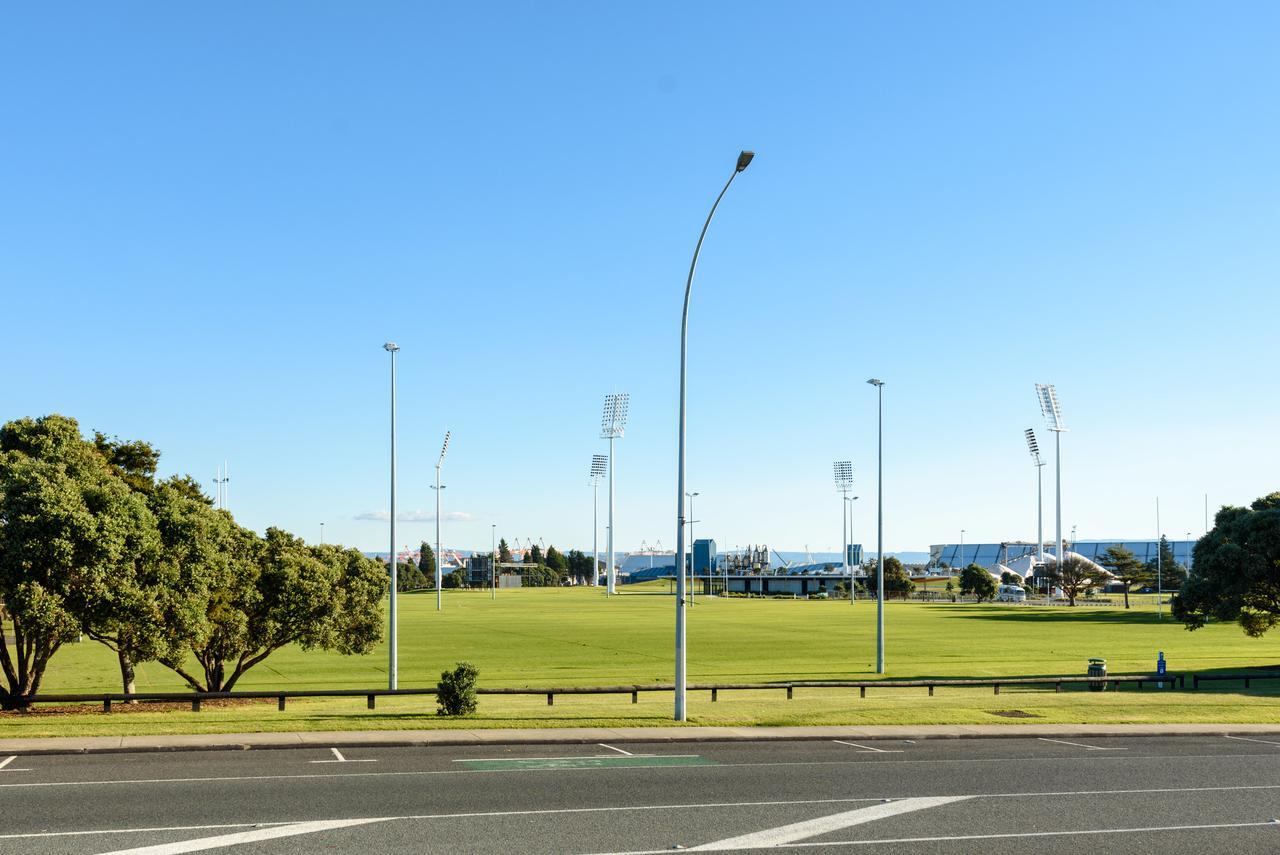 Convenient Family Bach With Easy Access To Blake Park The Beach And Downtown Маунт-Маунгани Экстерьер фото